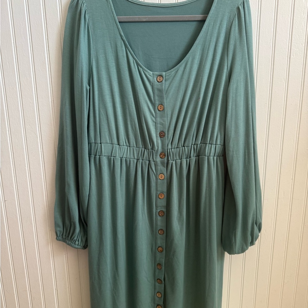 Comfy Green Long Sleeve Button-Down Dress